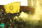 جان باختن هوادار سپاهان