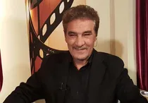 جعفر دهقان: نمی شود کار و زندگی را تعطیل کرد