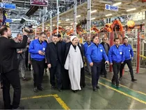 پیگیر رفع مشکلات و تسهیل فرآیند تولید در ایران خودرو خراسان هستیم