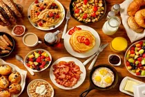 صبحانه چی درست کنم؟ معرفی ۳۰ صبحانه سریع، سالم و مقوی برای همه سلیقه‌ها