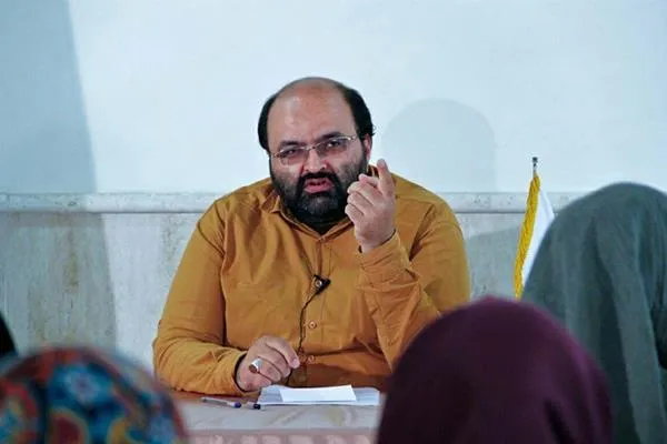 بیگانه‌ای در ذهن‌ما
