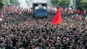ببینید | گزارش استاد دانشگاه وین از حضور مردم ایران در تشییع و شعارهای ضدآمریکایی