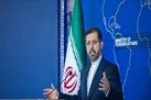دولت آمریکا در مورد رفع تحریم‌ها نیز سیاست یک جانبه گرایانه‌ای را در پیش گرفته است