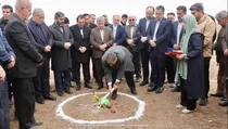 مراسم کلنگ‌زنی مدرسه ۱۲ کلاسه روستای خرمدشت