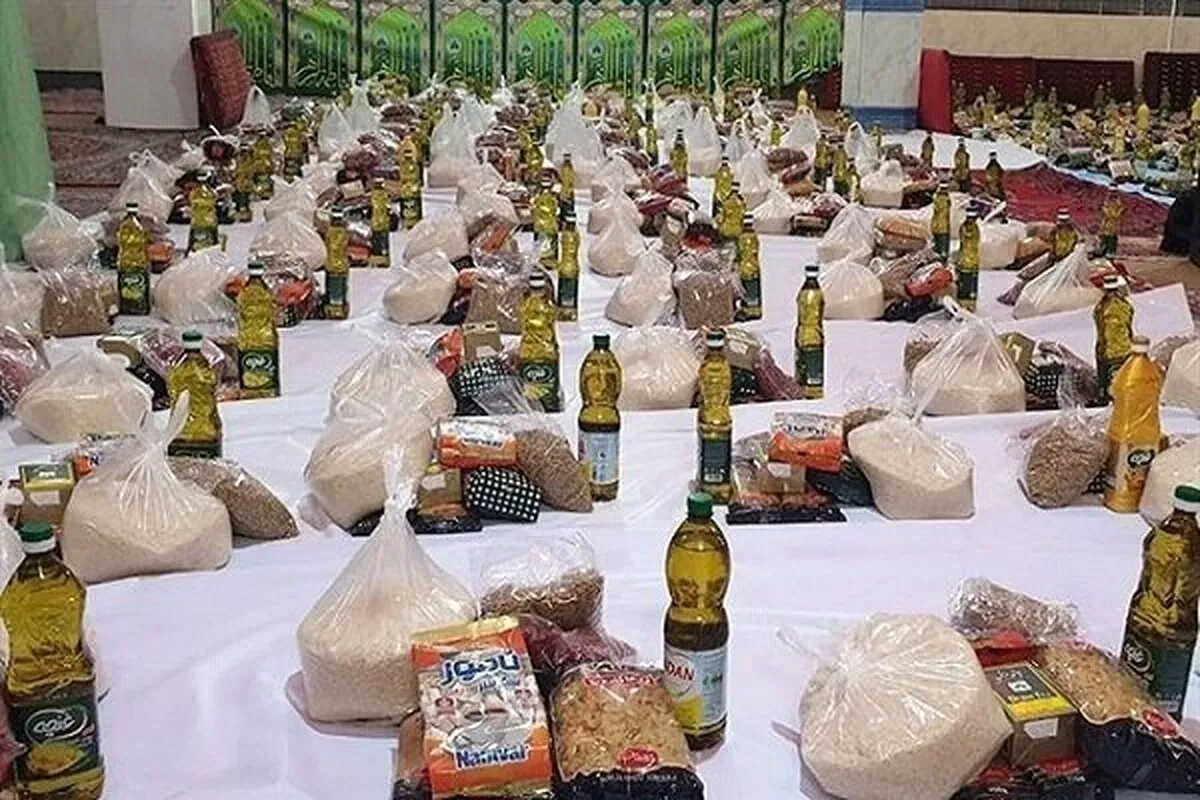 توزیع ۱۳۰ بسته معیشتی بین نیازمندان بستک
