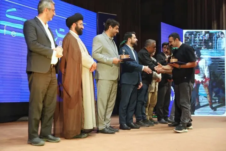 نتايج ششمین جشنواره‌ ملی تئاتر خیابانی چتر زندگی یزد اعلام شد
