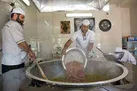 آش« عباسعلی» نگین سفره افطار کرمانشاهیان در ماه رمضان