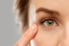 دانستنی‌هایی درباره افتادگی پلک چشم