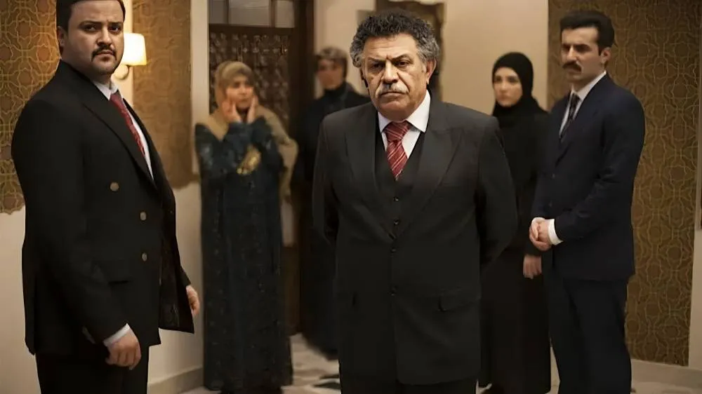 سریال روایتی است 50 ساله از زندگی دختری در گیرودار حوادث تاریخی اجتماعی