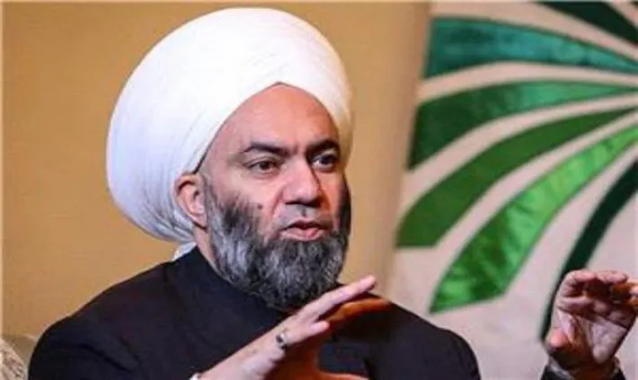 رئیس جماعت علمای عراق: زمانی که جهان به ما پشت کرد، این شهید سلیمانی بود که از عراقی‌ها دفاع کرد
