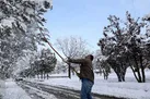 بارش باران و برف در ۱۰ استان / کولاک برف در جاده‌های کوهستانی