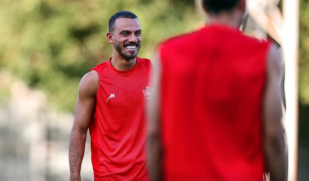 خرید جدید پرسپولیس از خدمت سربازی معاف شد