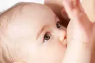 این غذاها شیر مادر را زیاد می‌کند