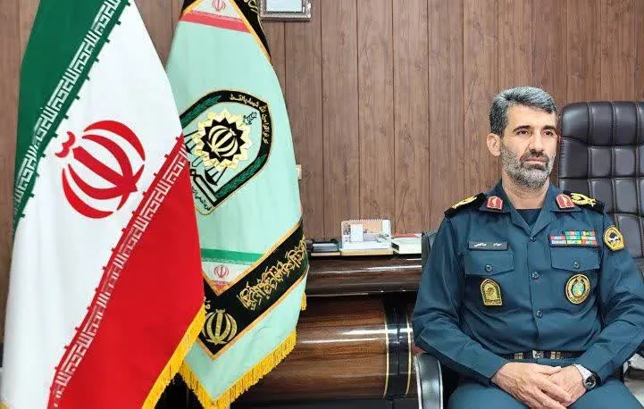 پلیس