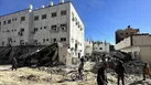 ببینید | پزشکی که پسرش را در حیاط بیمارستان غزه دفن کرد و اسطوره شد