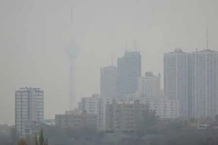 آلودگی شدید هوای ۸ کلانشهر و طوفانی شدن خلیج فارس و دریاها
