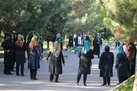 کمردرد از علائم شایع پوکی استخوان است