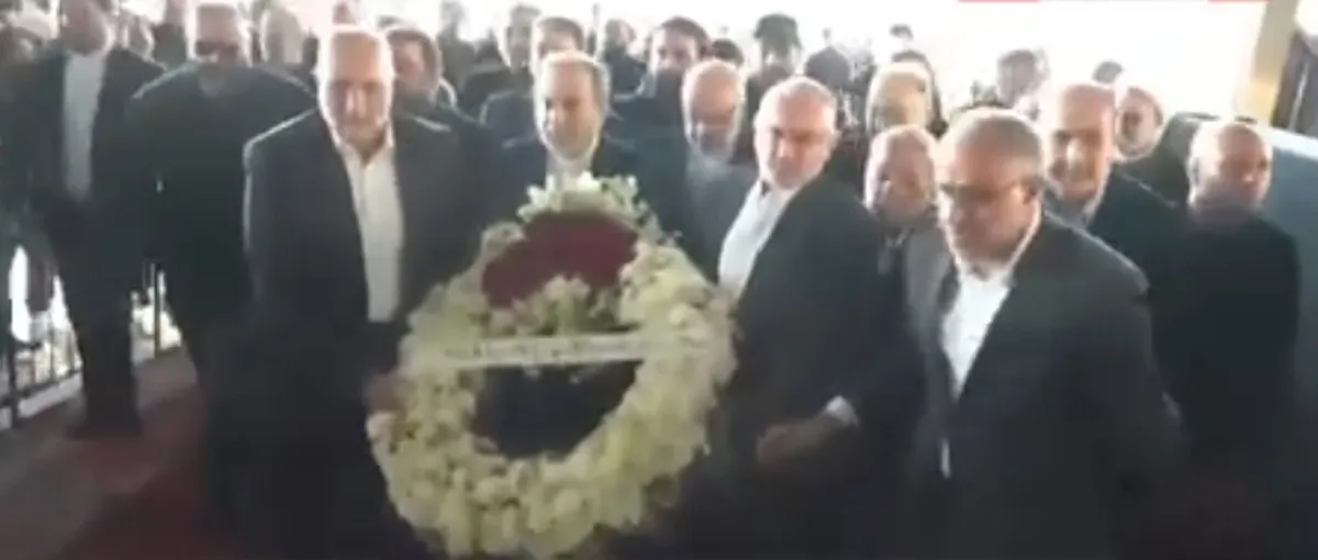 ببینید |  ادای احترام عراقچی به مزار شهید سیدحسن نصرالله