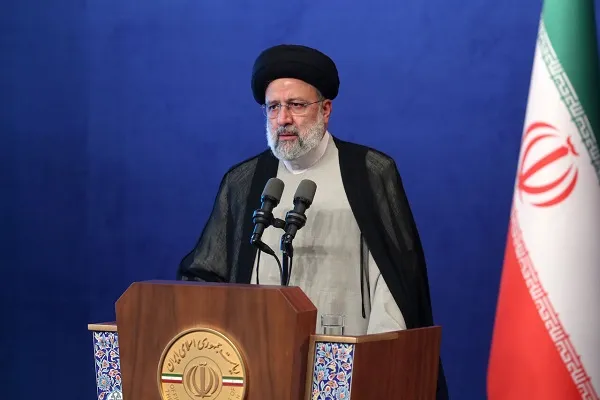 آیت‌الله رئیسی: نظام اسلامی برای کتاب و کتابخوانی اهمیت ویژه‌ای قائل است