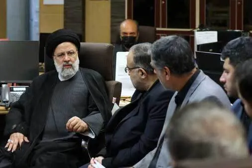 اعلام مصادیق فساد بدون برخورد از آسیب‌های مبارزه با فساد است