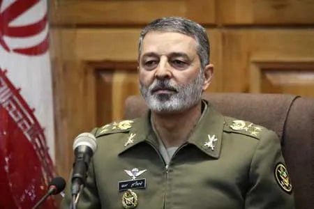 دشمن اگر مستی کند و راهش کج شود، ضربتی توفانی دریافت می‌کند