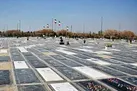 تعجب خبرنگار صدا وسیما از ترافیک عجیب فوتی های کرونایی بهشت زهرا (س) (فیلم)