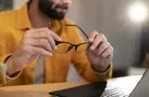 سندرم بینایی کامپیوتری در کمین کارمندان