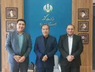 تأکید استانداری و مخابرات یزد بر شتاب‌بخشی به توسعه زیرساخت‌های ارتباطی