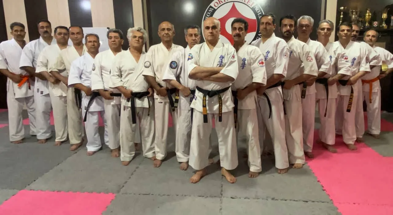 کاراته‌کاران یزدی در عید غدیر یک زندانی را به خانه بازگرداندند