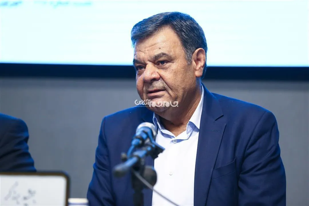 بخش عمده‌ای از مشکلات اقتصادی ناشی از عدم تعادل در نرخ ارز است