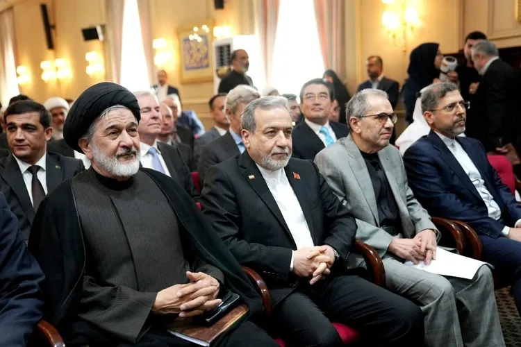 عراقچی: ایران بر عهد مقاومت خود ایستاده است