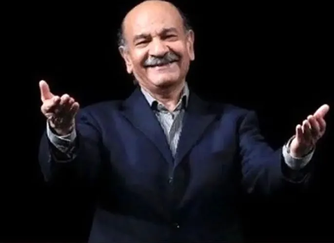 زنده‌یاد فردوس کاویانی از جمله بازیگران نامدار سریال پرانتز باز است که در آثاری مثل همسایه‌ها و آژانس دوستی هم خوش درخشیده است