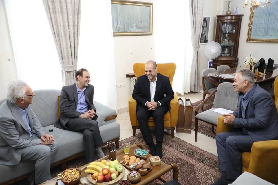 آلبرت کوچویی: رادیو پر از خاطرات خوب است/ بیش از ۶۰ سال با عشق در رادیو فعالیت کردم آلبرت کوچویی: رادیو پر از خاطرات خوب است/ بیش از ۶۰ سال با عشق در رادیو فعالیت کردم