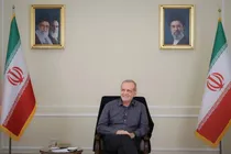 با همراهی کارشناسان، دانشگاهیان، مدیران و فعالان اقتصادی در حال پیگیری مسائل هستیم/پیگیری دولت برای افزایش مبلغ کالابرگ ادامه دارد