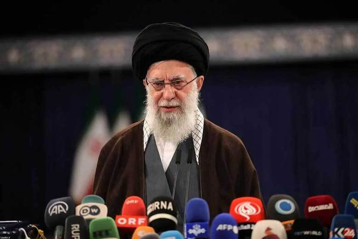 رهبر انقلاب: با شرکت در انتخابات دشمنان را ناامید کنید