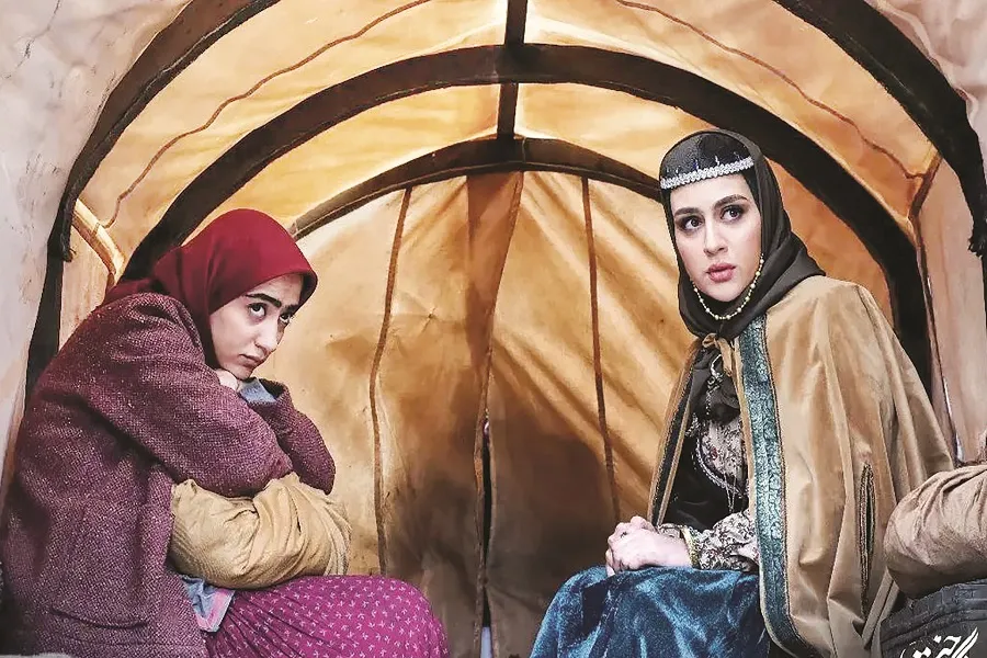 جهان‌متفاوت دخترایرانی
