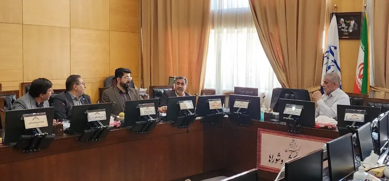 احداث آزادراه اردکان - مهریز به طول 160 کیلومتر
