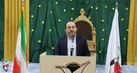 عطرافشانی و غبار روبی قبور مطهر شهدا در بندرعباس