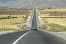 طی سال گذشته ۴۰۱ کیلومتر از راه های استان  ایلام روکش آسفالت شده است