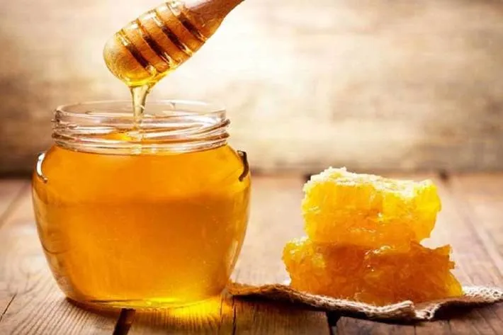 عسل و ۶ فایده آن برای کاهش وزن