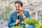 تکبیرهایی که از پشت بام باید به آمریکا می‌رسید