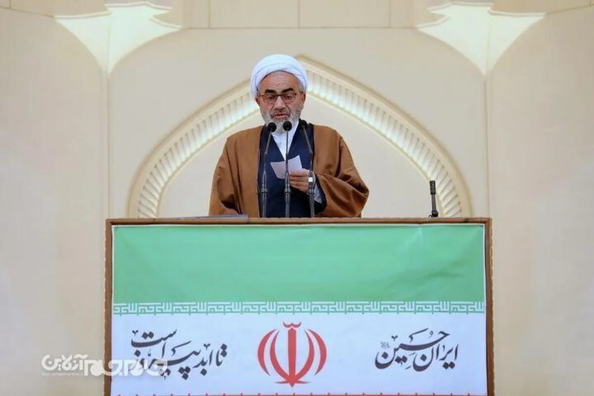 ایمان و توکل، رمز پیروزی ملت ایران در برابر دشمنان است