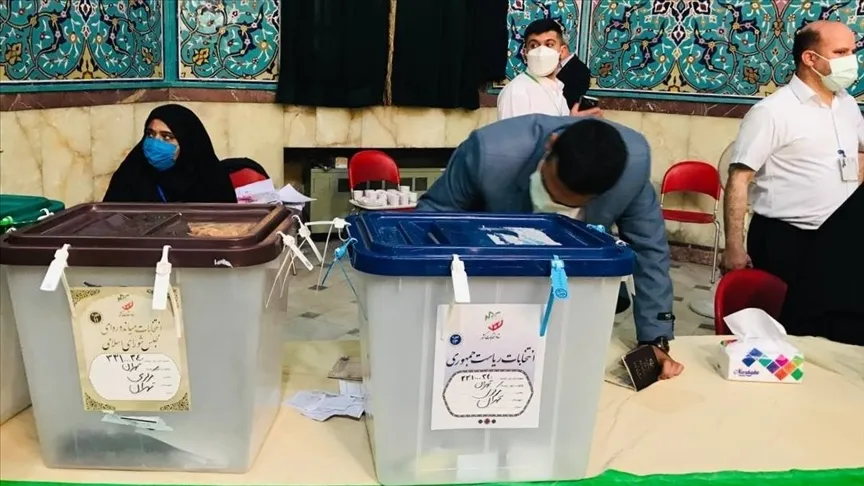 زمان رای‌گیری انتخابات ریاست جمهوری تا ساعت ۲۴ تمدید شد