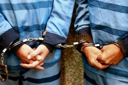 بازداشت دو زورگیر با ۵۰ فقره سرقت
