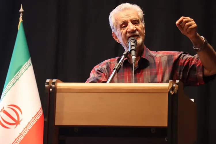 موزه مهدی آذریزدی تاسیس شود