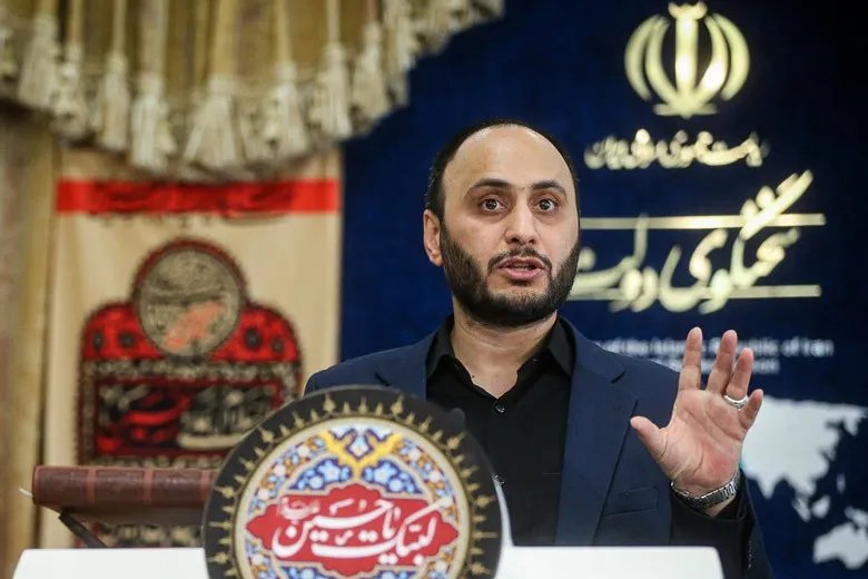 مشکلات ناشی از ‌یک دهه معطل نگه داشتن کشور حل خواهد شد