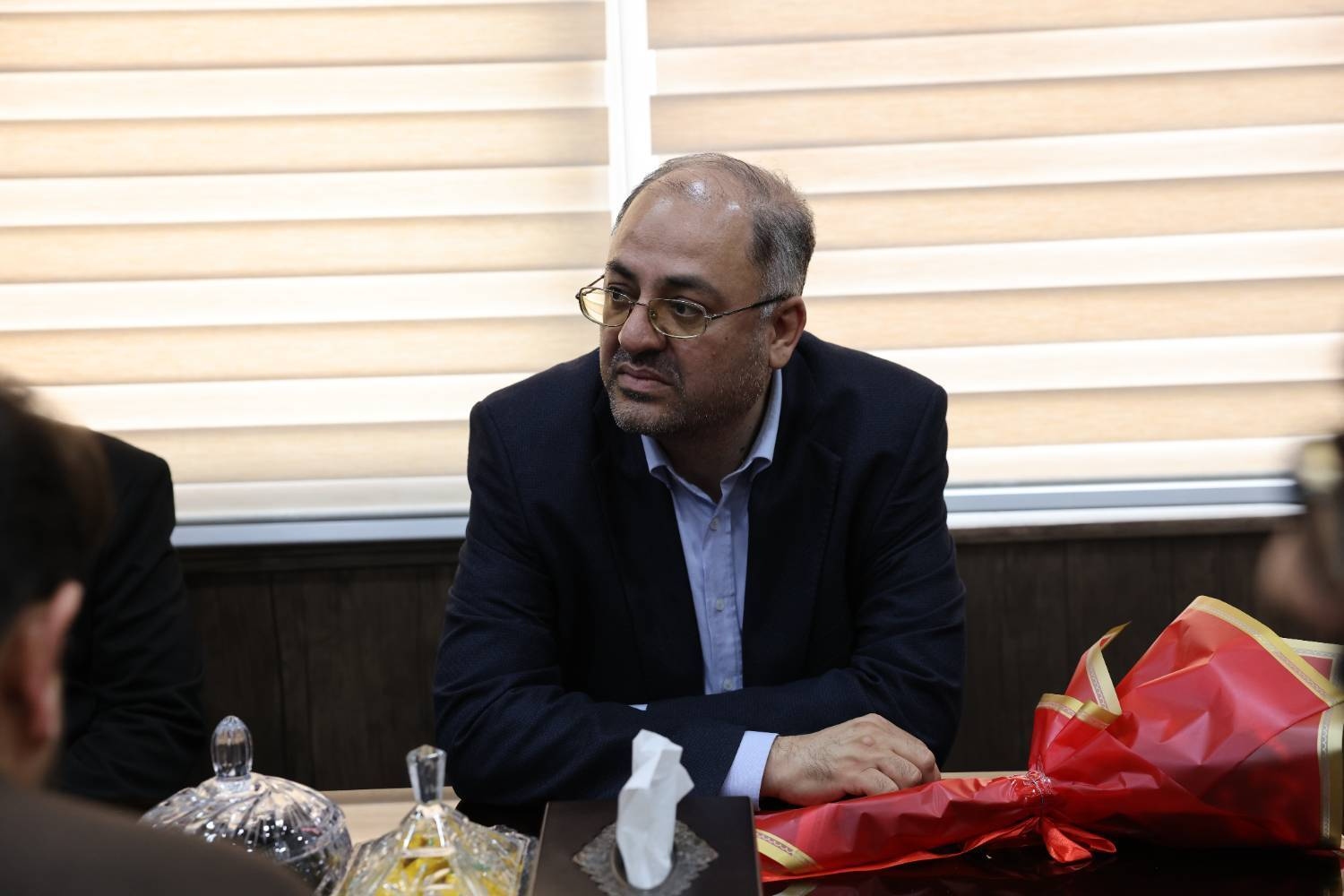 بازدید مدیرکل روابط‌عمومی رسانه ملی از روزنامه جام‌جم به‌مناسبت روز خبرنگار 