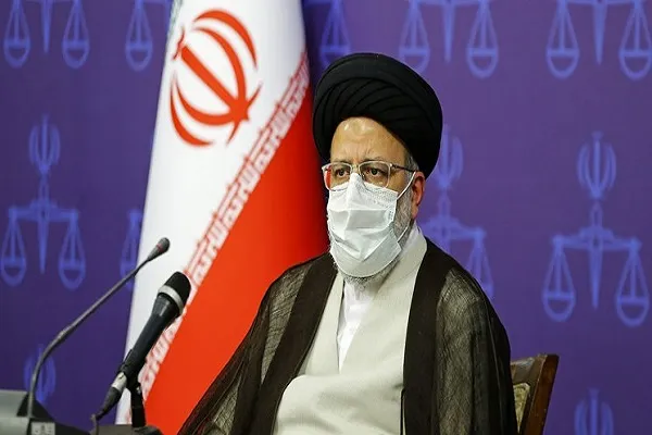 آیت الله رئیسی:«امنیت» خط قرمز است/ به کسی که با شرارت امنیت جامعه را تهدید می‌کند نباید ارفاق کرد