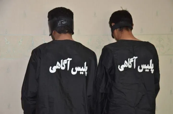 دستگیری ۲ سارق وانت نیسان در تهران
