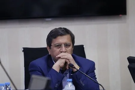 همتی: ارز پاشی نمی کنیم